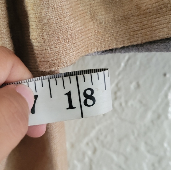 Modern Citizen Cropped Sweater Size XS - Picture 7 of 7